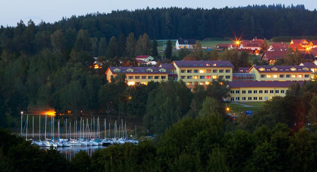 Lipno Wellness - Frymburk Hotel Private Family Room Dış mekan fotoğraf