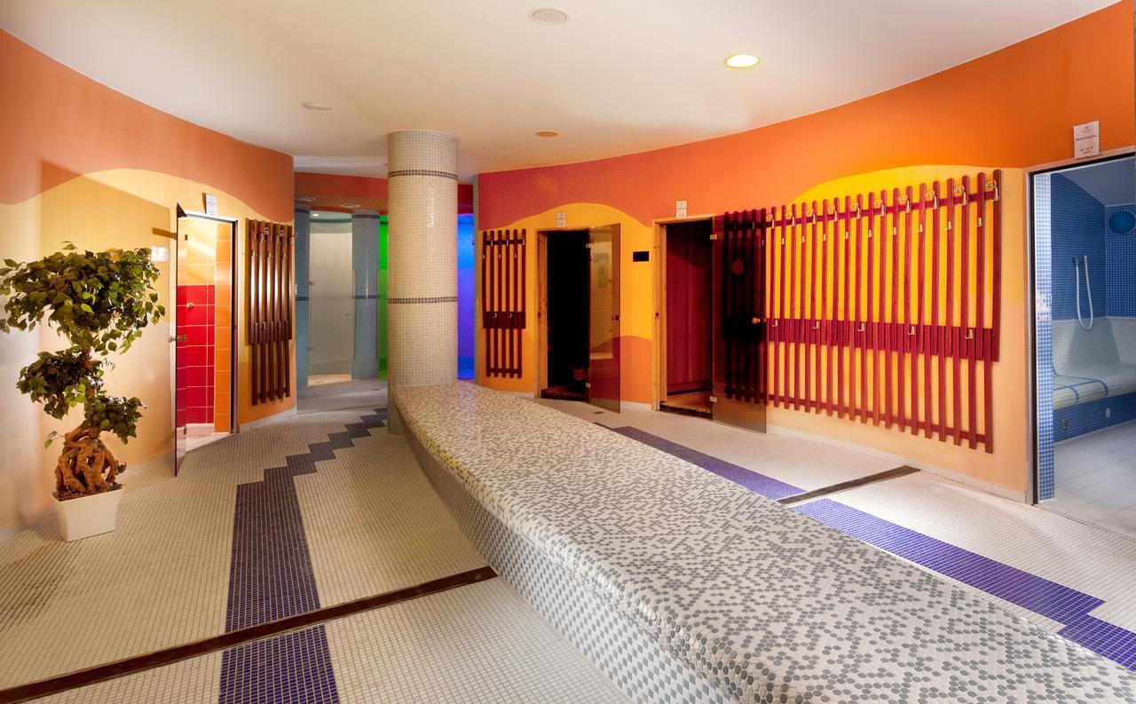 Lipno Wellness - Frymburk Hotel Private Family Room Dış mekan fotoğraf